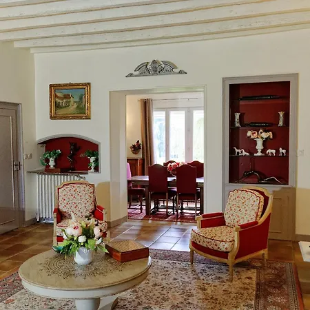 Casa de Férias De Charme Le Clos De La Pionniere Classe 5 Etoiles Courdemanche (Sarthe)