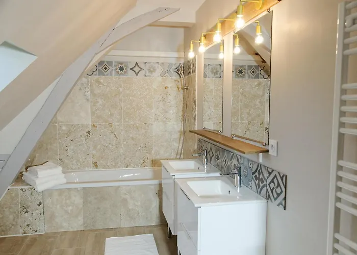 Nyaraló De Charme Le Clos De La Pionniere Courdemanche